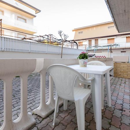 Villa Casa Guglielmo E Anna Lignano Sabbiadoro Zimmer foto