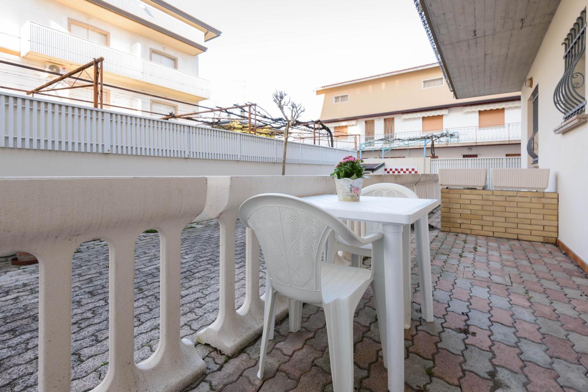 Villa Casa Guglielmo E Anna Lignano Sabbiadoro Zimmer foto