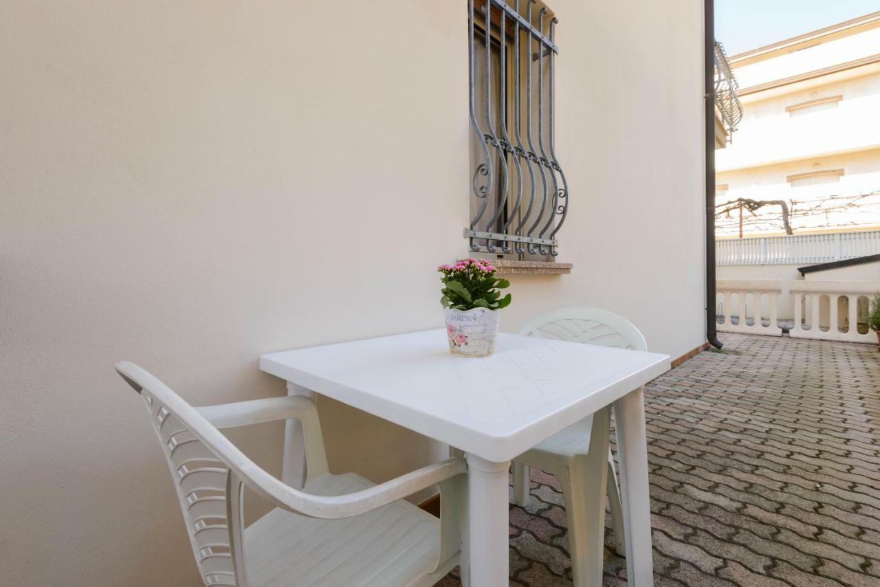 Villa Casa Guglielmo E Anna Lignano Sabbiadoro Exterior foto